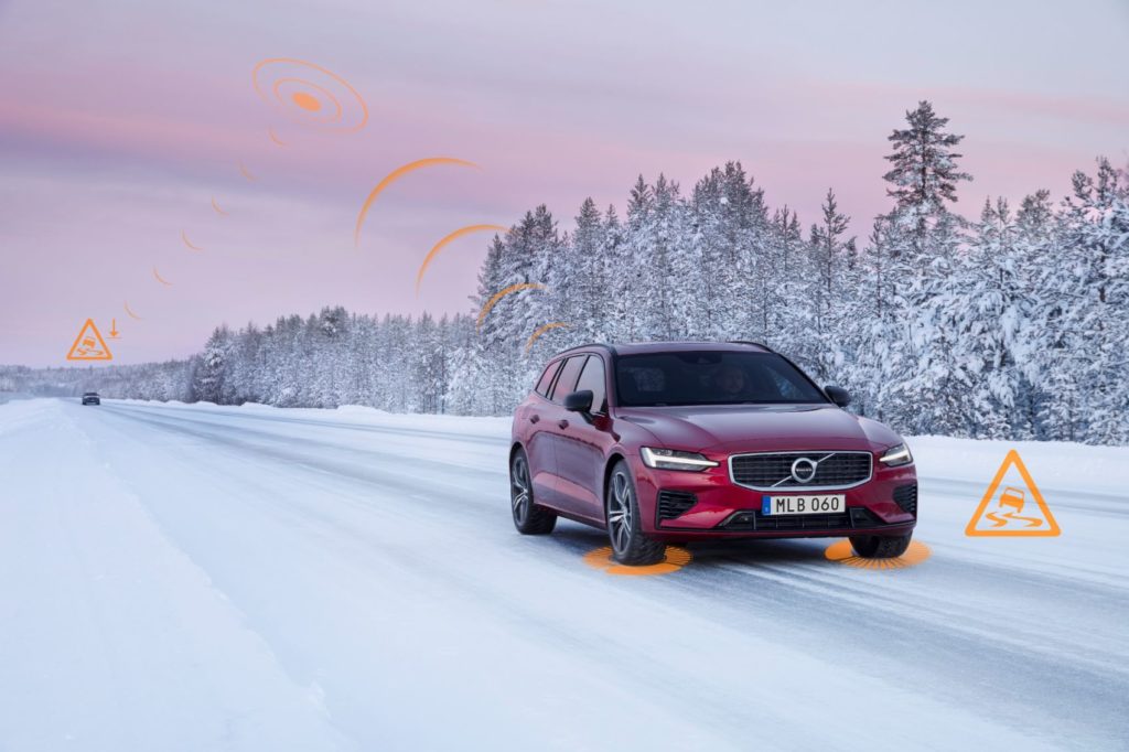 Slippery Road Alert demonstration with a Volvo V60.