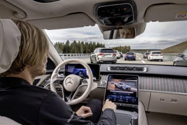 Mercedes-Benz Unveils Level 3 Drive Pilot System for S-Class Vehicles in Germany 18